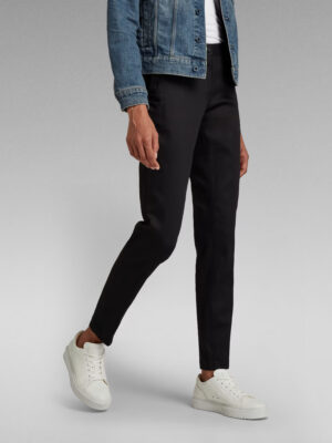 Le Bronson est le chino culte de G-Star RAW. Confectionnée dans un denim extensible, cette version skinny est dotée