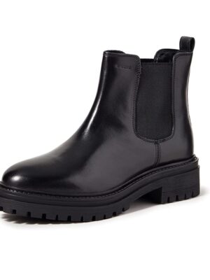 Bottines pour femme urbaines, inspirées des emblématiques bottines Chelsea boots et rehaussées par des détails brogue. Ultra-confortables, résistantes et respirantes, les Bleyze se présentent dans une version classique en cuir lisse noir avec des inserts élastiques qui facilitent l’enfilage. Un modèle intemporel revisité de manière tendance et moderne, qui se marie à la perfection aussi bien avec les tenues recherchées qu’avec les looks plus sportifs.