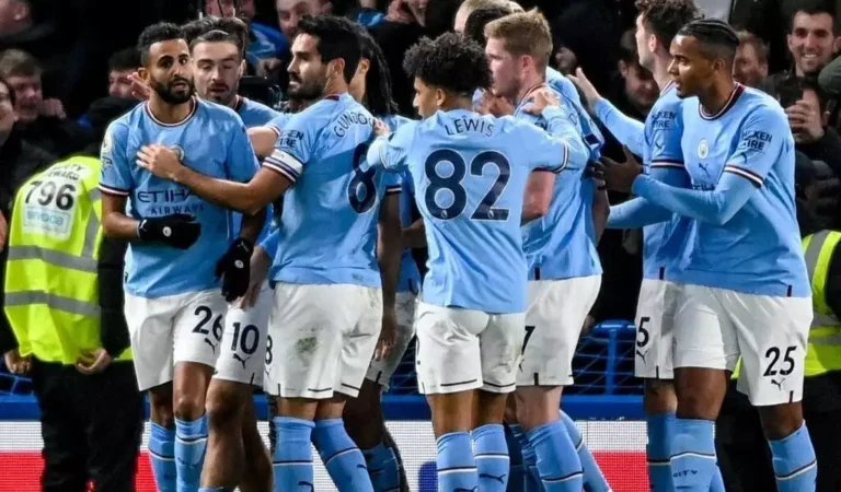 Mahrez offre la victoire à Manchester City face a chelsea