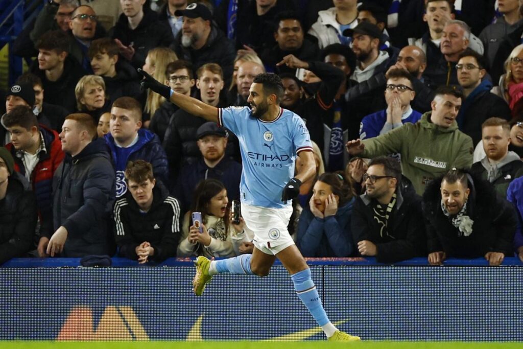 Mahrez offre la victoire à Manchester City face a chelsea