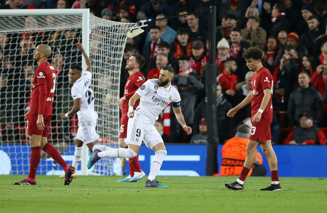 Le Liverpool est battu malgré deux buts en 14 minutes