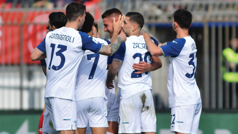 La Lazio s'en sort  face à Monza (0-2) Serie A