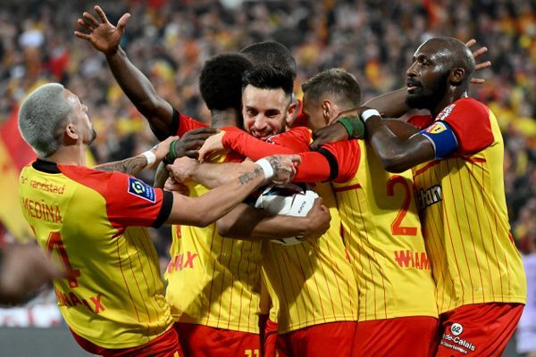 Lens dévore Monaco et se projette en C1