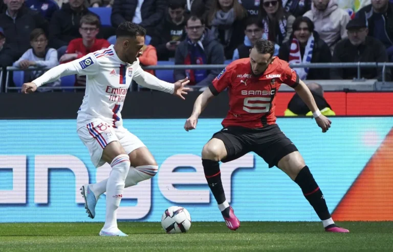 Lyon renverse le Stade Rennais