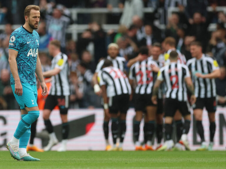 Newcastle s’amuse face à Tottenham et s’installe sur le podium