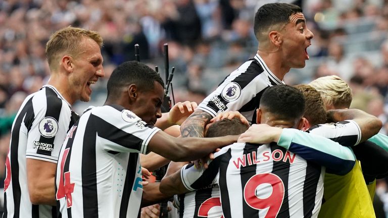 Newcastle fracasse Brighton et se rapproche de la C1