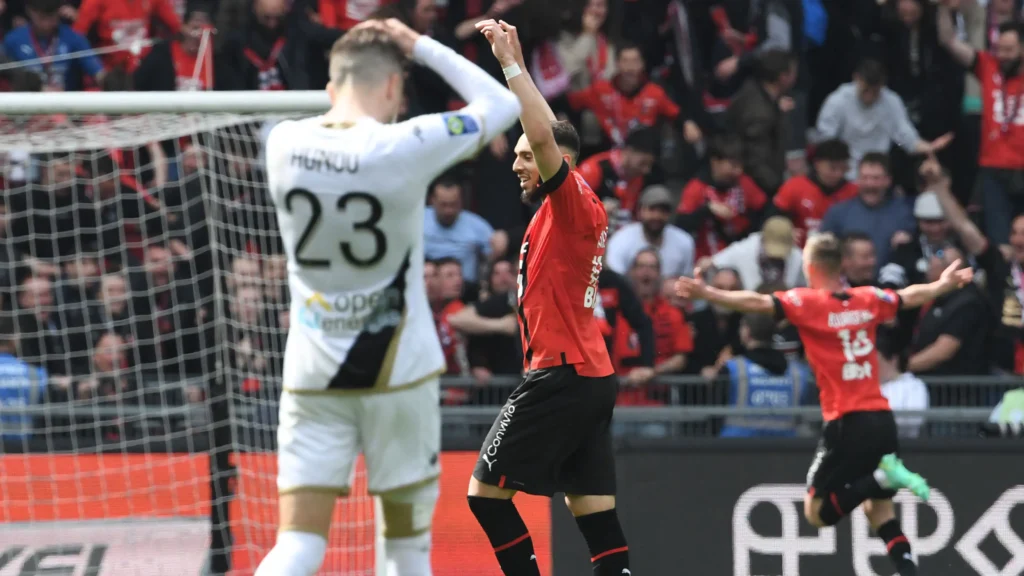 Rennes s'impose et envoie Angers en Ligue 2 (4-2) Ligue 1