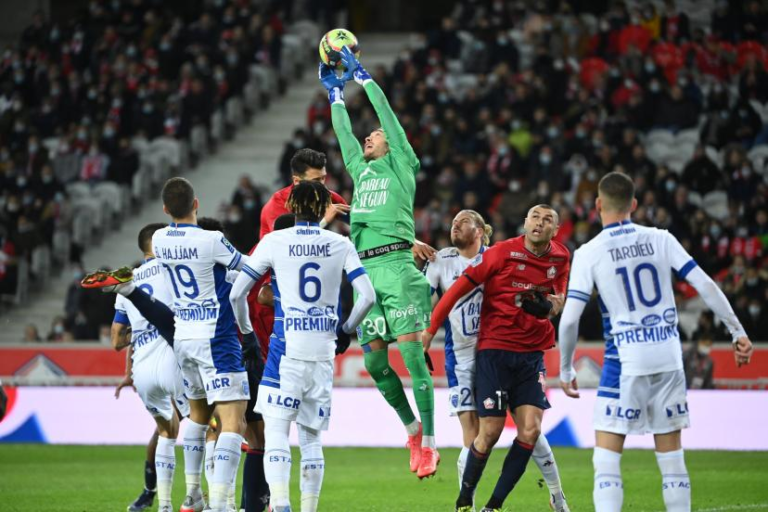 Lille accroché à Troyes et perd la 4e place