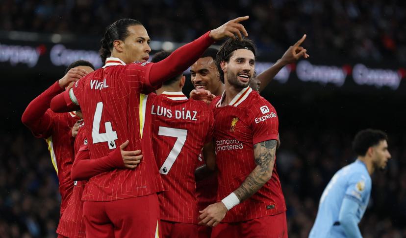 Liverpool enfonce Manchester City et creuse l'écart avec Arsenal